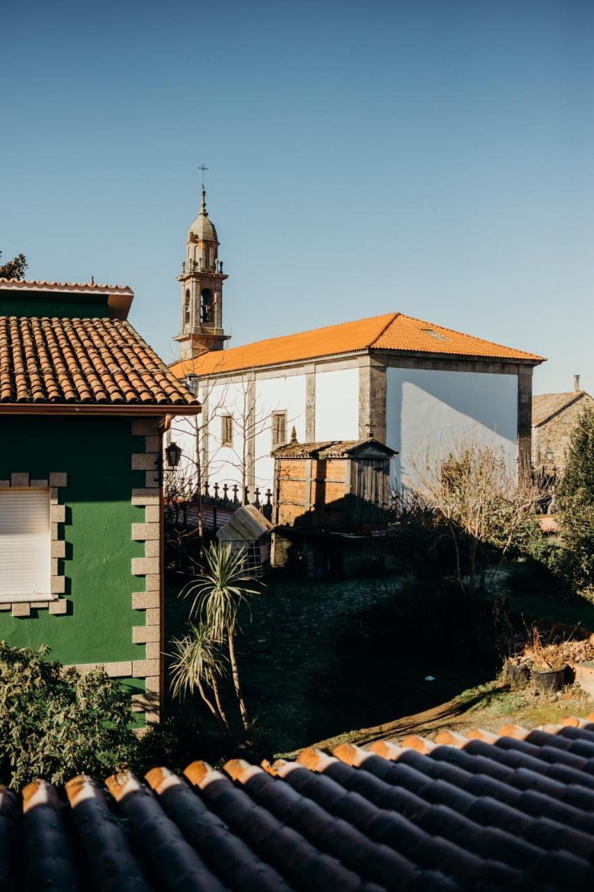 El Retiro De La Luna Pension Lavacolla Buitenkant foto